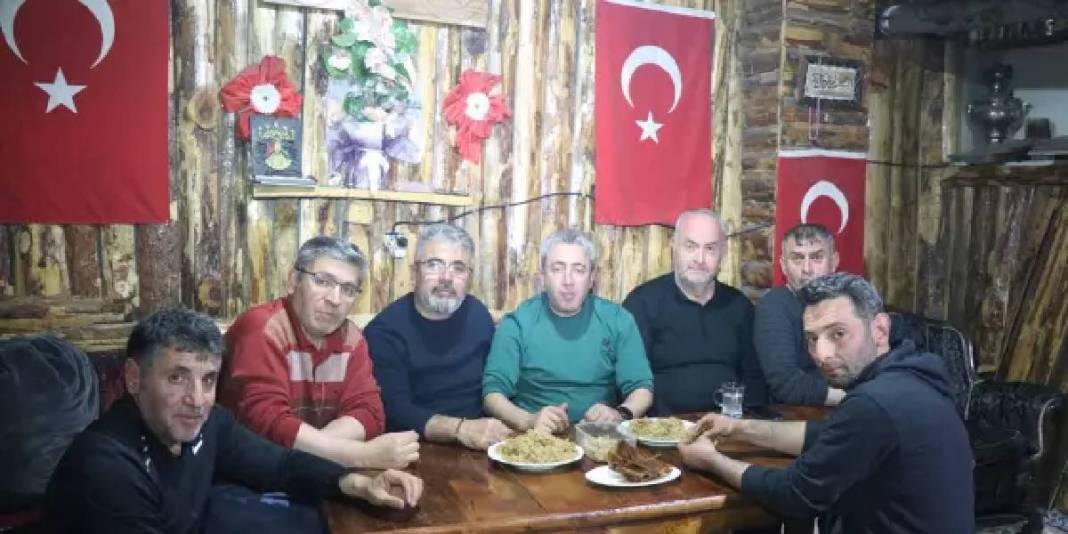 Yazın zahmetle yapılsa da kışın afiyetle yeniyor: Tek bir mahalleden başka yerde bulunmuyor 5